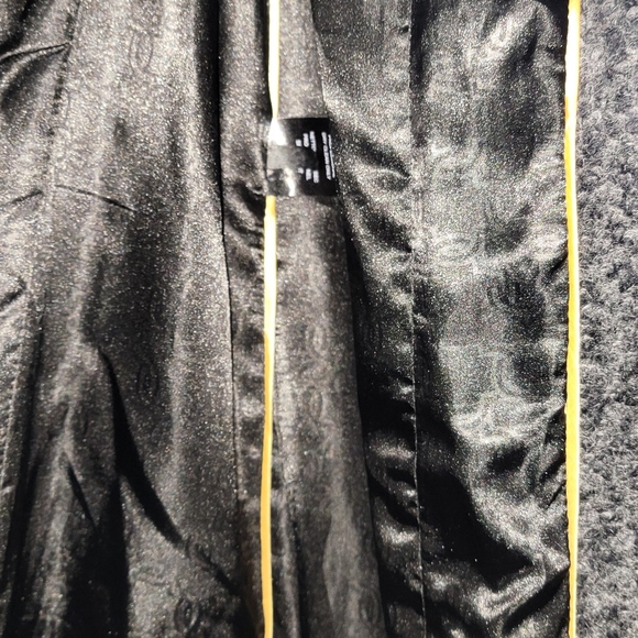 Coat - Picture 3 of 6